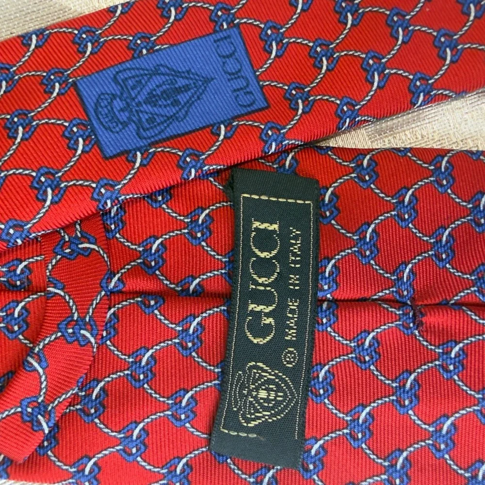 Gucci silk necktie